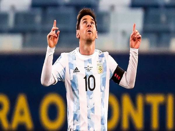 Tin bóng đá ngày 24/8: Messi cách kỷ lục của Pele 1 bàn thắng