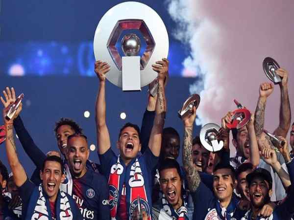 Lịch sử hình thành và phát triển của giải bóng đá Ligue 1 là gì?