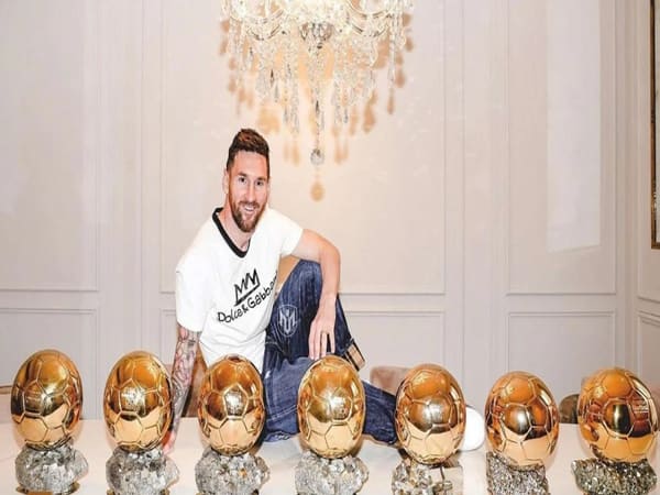 Những thành tựu nổi bật khác trong sự nghiệp bóng đá của Messi