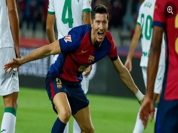 Tin Barca 26/9: HLV Flick khen ngợi đặc biệt Lewandowski