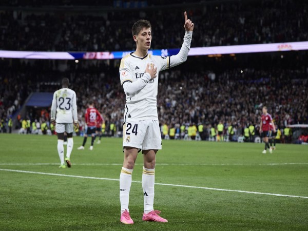 Tin BĐ 28/10: Real Madrid “hét giá” Arda Guler