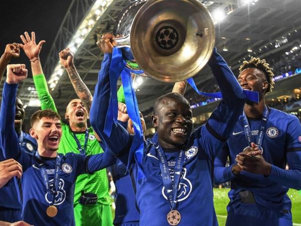 Hành trình trở thành ngôi sao bóng đá của Kante