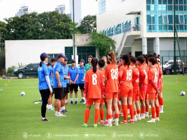 Tin bóng đá: U20 nữ Việt Nam bước vào buổi tập đầu tiên
