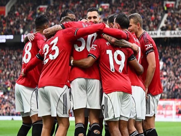 Tin Ngoại hạng Anh: Arsenal vươn lên độc chiếm ngôi đầu bảng