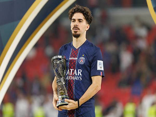 BĐ Pháp: Vitinha tiết lộ thần tượng Modric và Iniesta