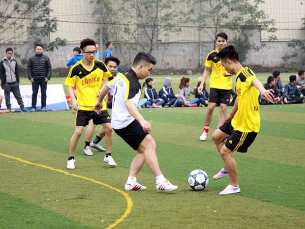 Các lỗi và hình phạt trong luật bóng đá sân 7